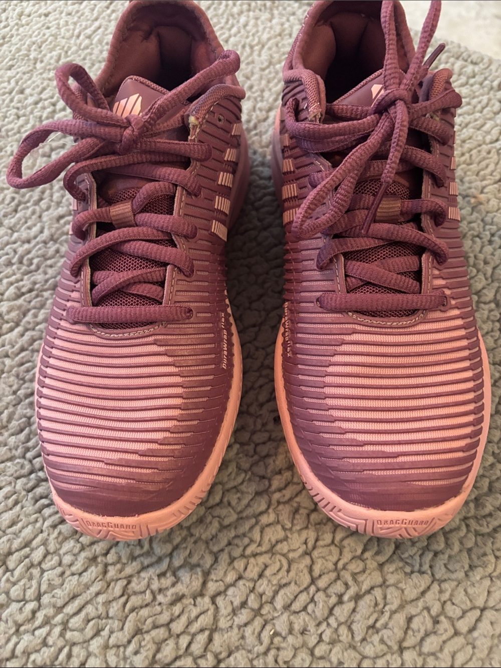 K-Swiss Hypercourt
Mauve Pink Lightweight Lace-Up Sneakers